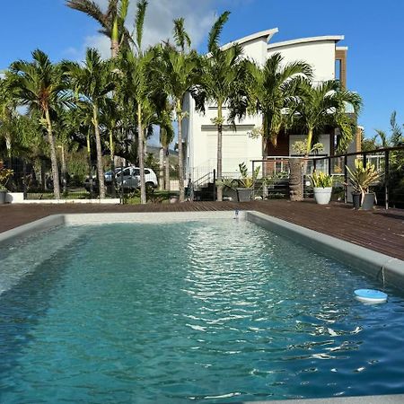 Grande Villa Au Calme - Vue Exceptionnelle - Climatisation - Piscine Sel Chauffee - Jardin Tropical Vincendo Exterior photo